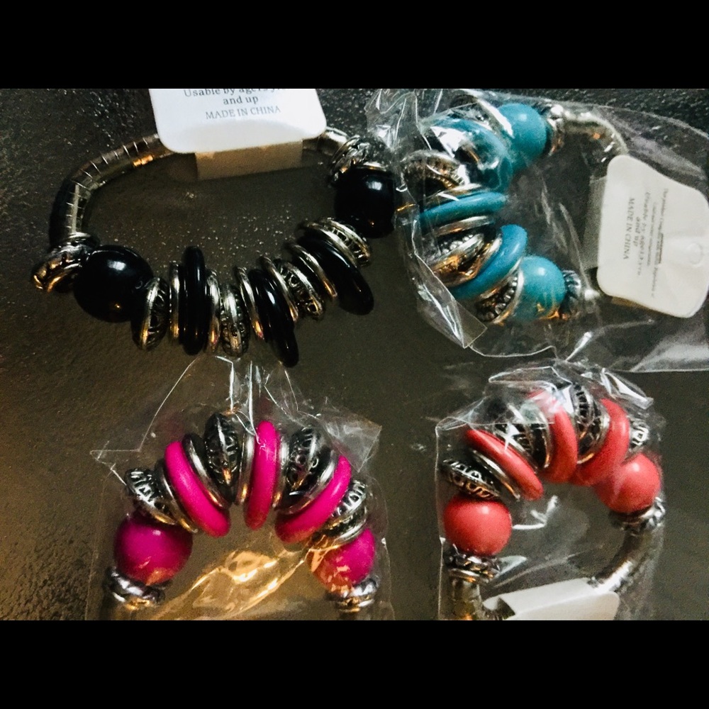 4 bracelet!! 🛑SOLD🛑 - Picture 6 of 7